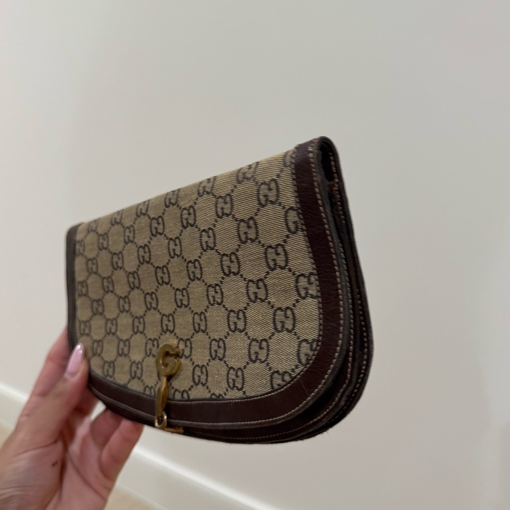 Gucci GG Monogram Vintage Clutch - Picture 2 of 8